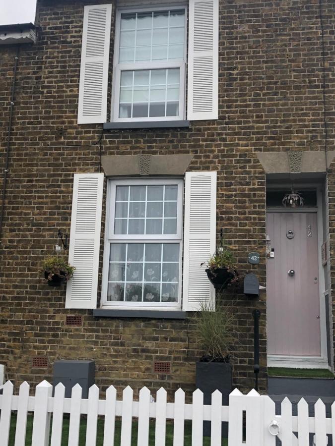 Victorian Cottage ディール エクステリア 写真
